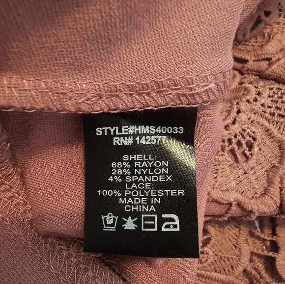 Haute Monde stretch pencil skirt with lace. Rose color. NWOT Large Haul #1 - Picture 3 of 4